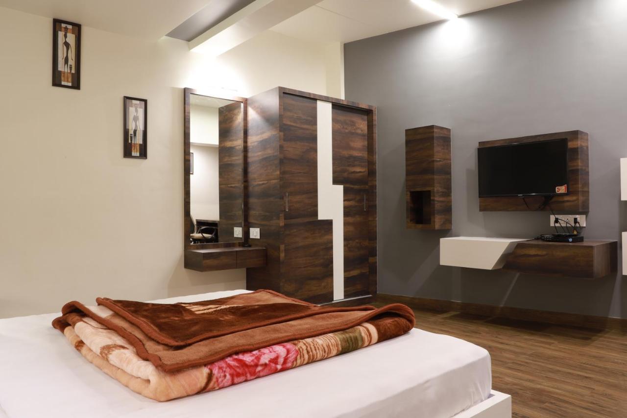 Hotel Darshan Amreli Extérieur photo