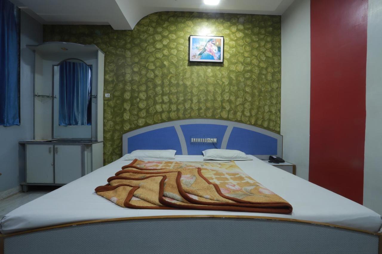 Hotel Darshan Amreli Extérieur photo